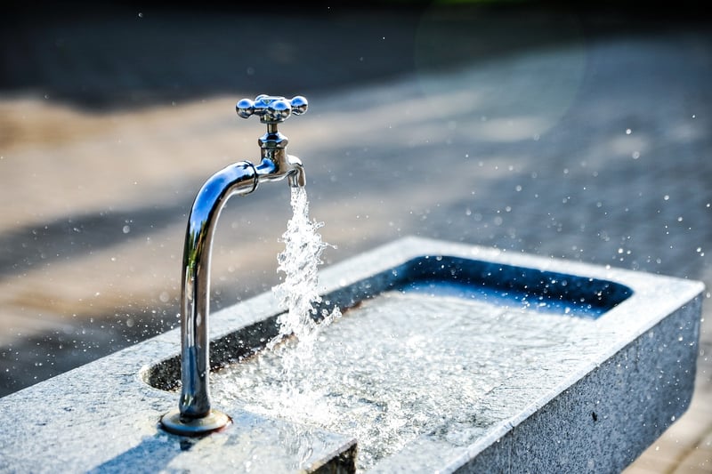 Indoor water fountain